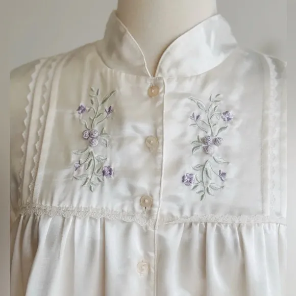 VINTAGE | White Satin Embroidered Flannel Lined Nightgown | M