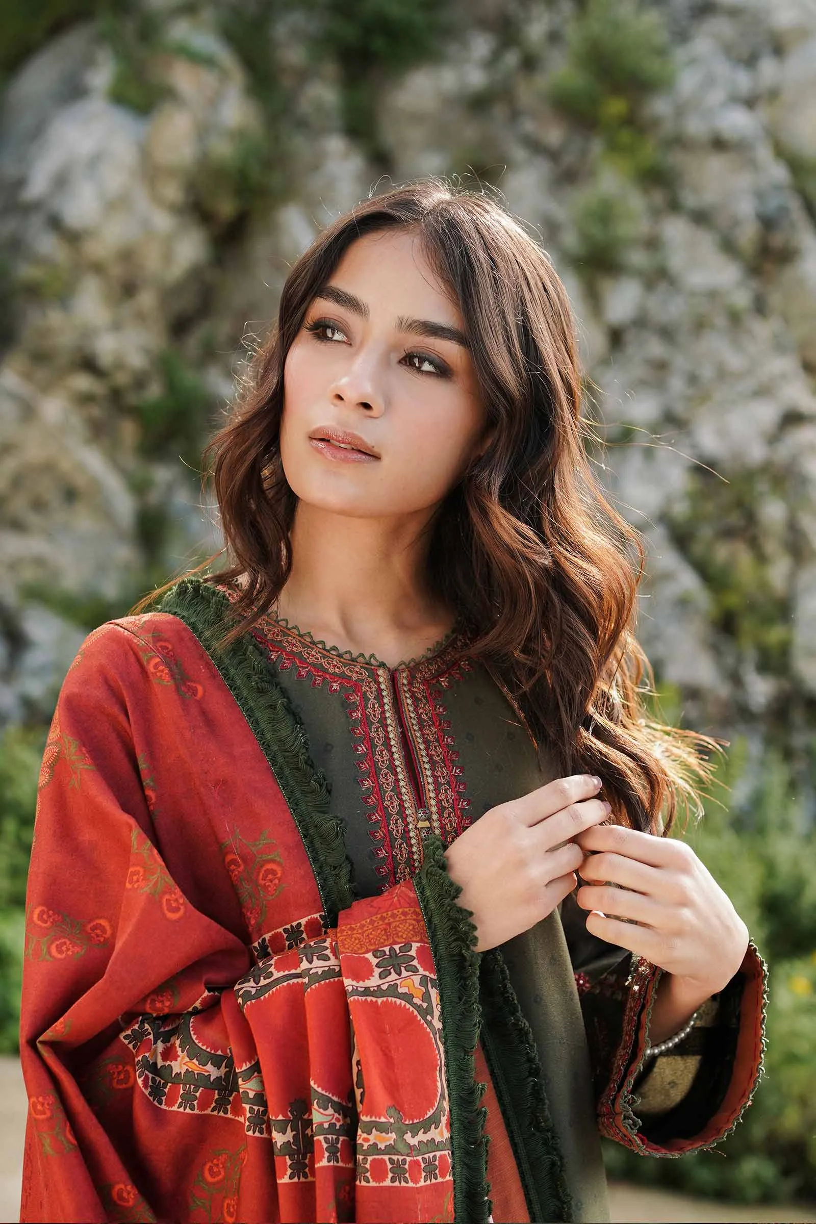 ZW22-7A | Zara Shahjahan Coco Winter Collection 2022 | Unstitched Embroidered Khaddar Linen  Suits